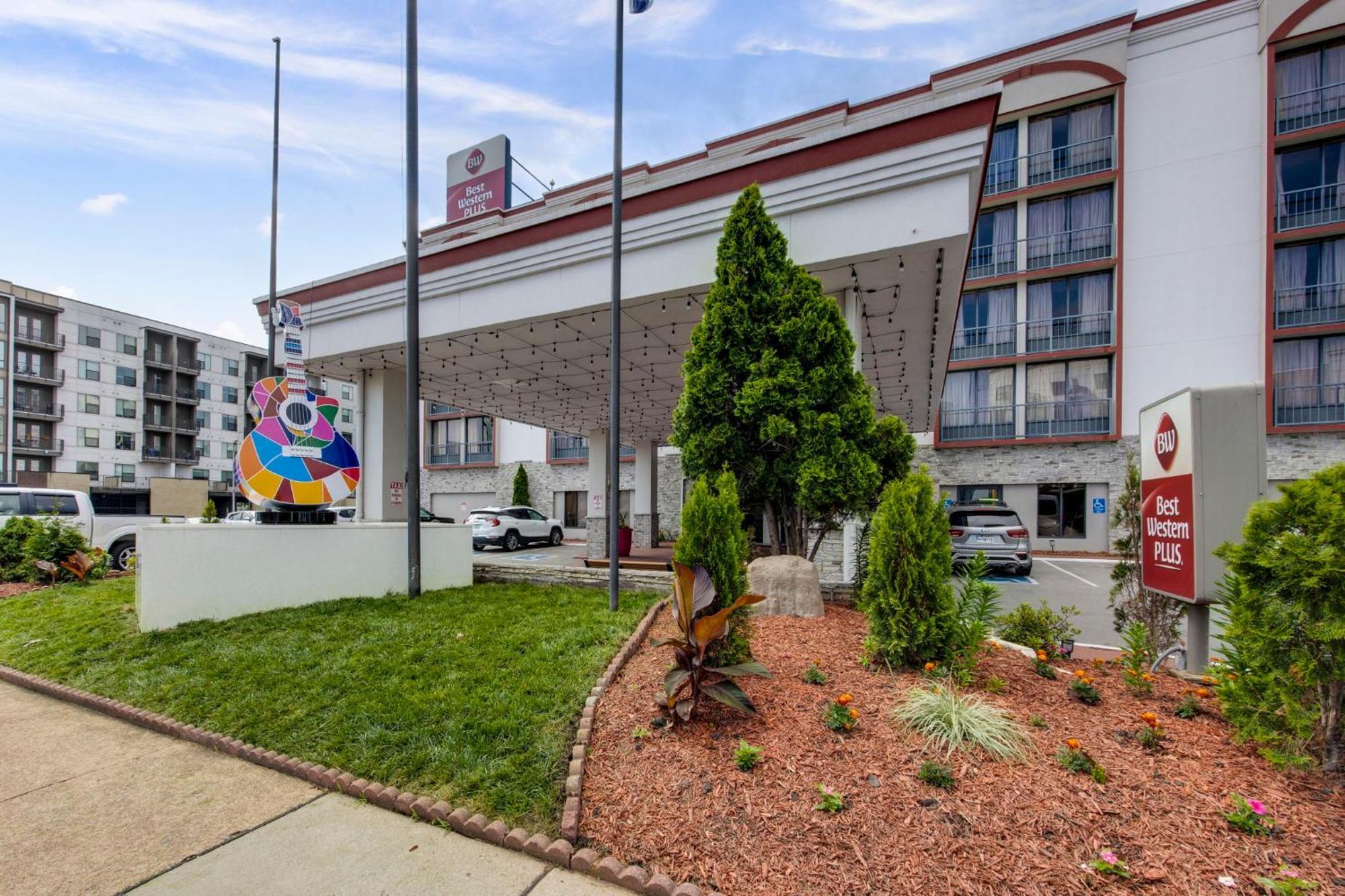 Hotel Western Downtown Music Row